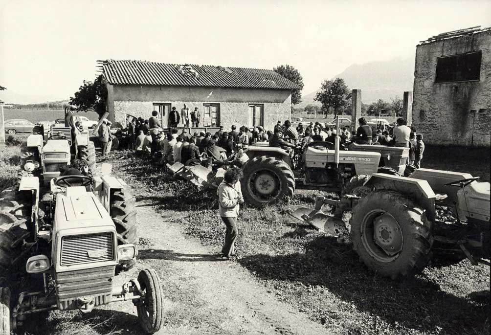 Persano_Novembre-1979_Occupazione-della-tenuta-miliare_4.jpg