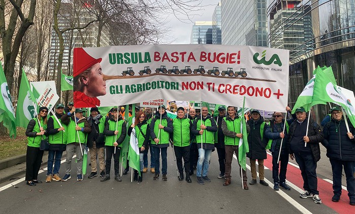 Cia Puglia manifesta a Bruxelles contro tagli alla Pac e concorrenza sleale