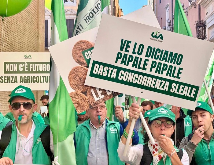 Cia in piazza a Montecitorio: il commercio senza regole affossa il Made in Italy