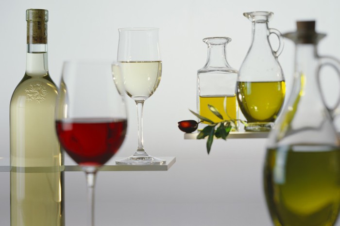 Pubblicato il "Quaderno" su trasporto e logistica di vino e olio