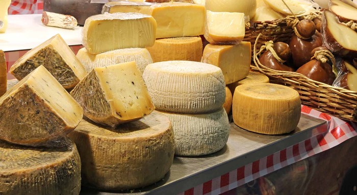Cia Cuneo: non demonizzare fomaggi a latte crudo. Etichetta sia riconoscimento di qualità