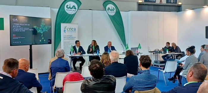 Macfrut: Cia e CREA, rafforzare settore con innovazione genetica grazie a "Biotech"