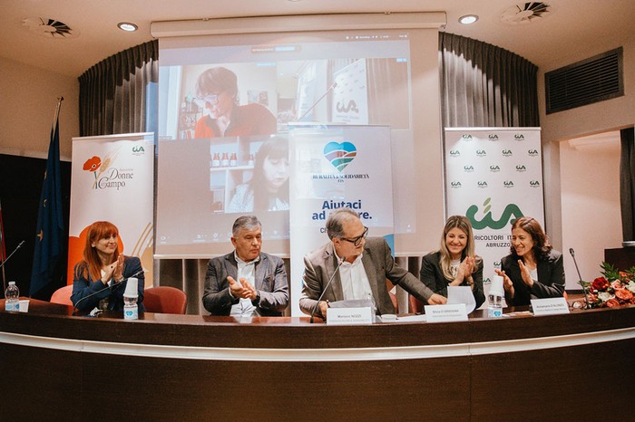 Donne in campo-Cia Abruzzo riunite per il cambiamento agricolo e sociale